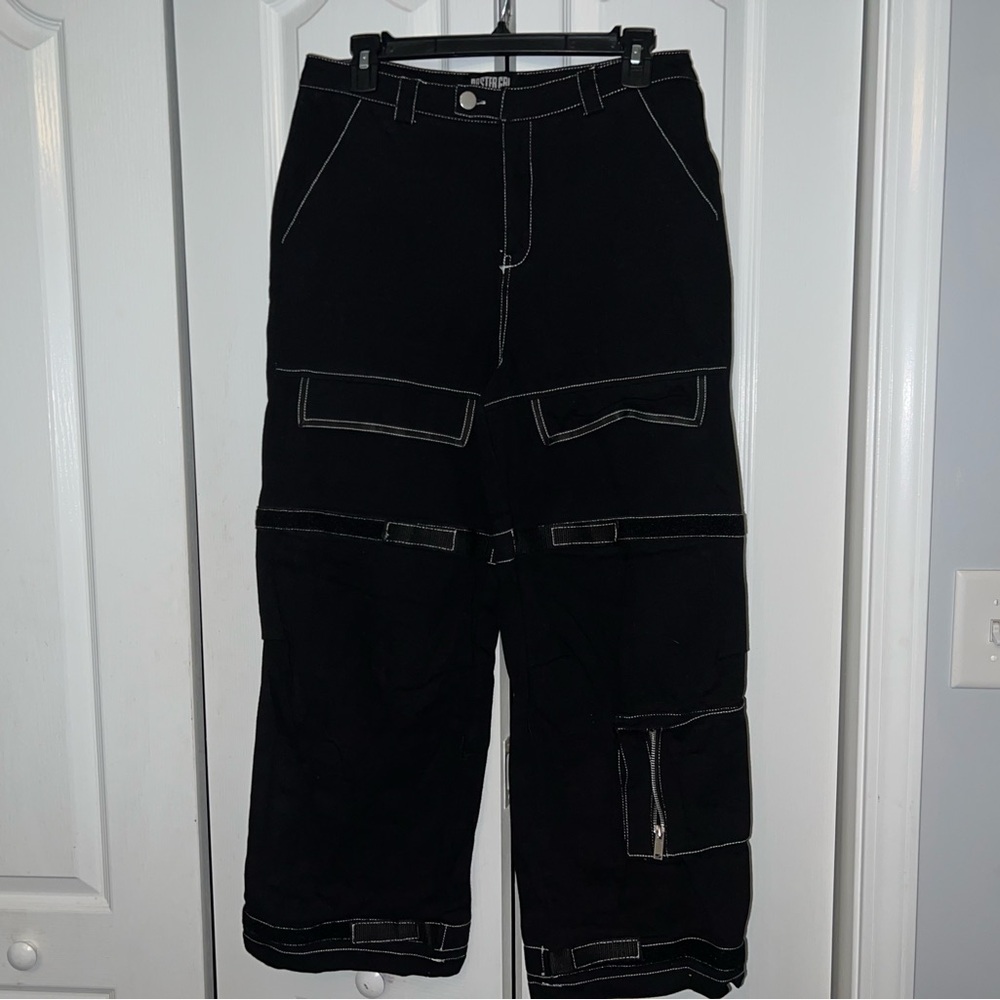 Black low rise cargo pants